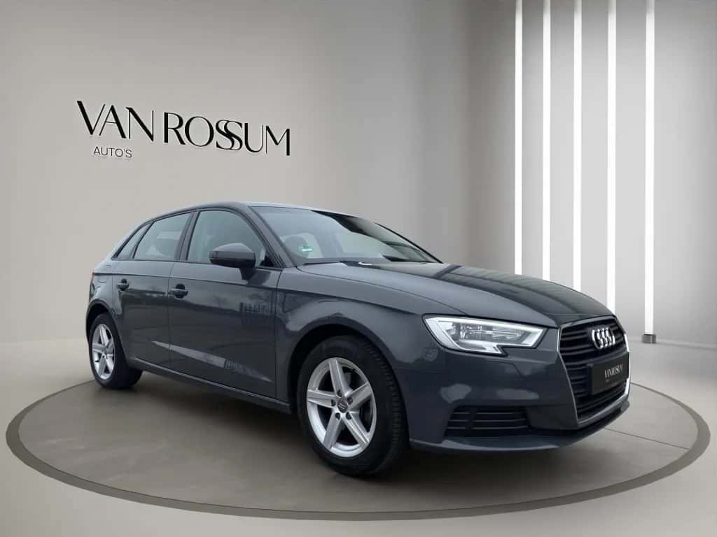 Audi A3 (2019) — foto 1