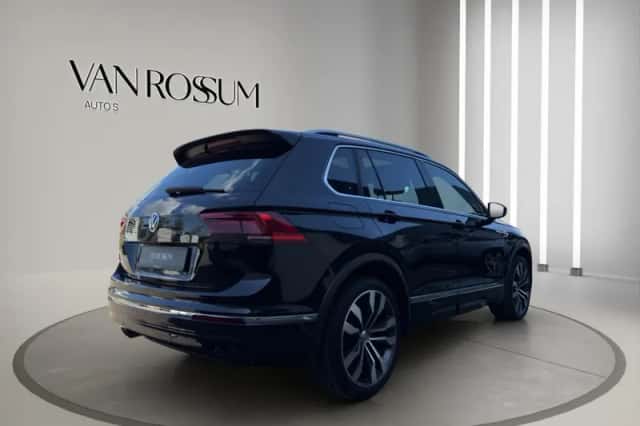 Volkswagen Tiguan (2018) thumbnail 3