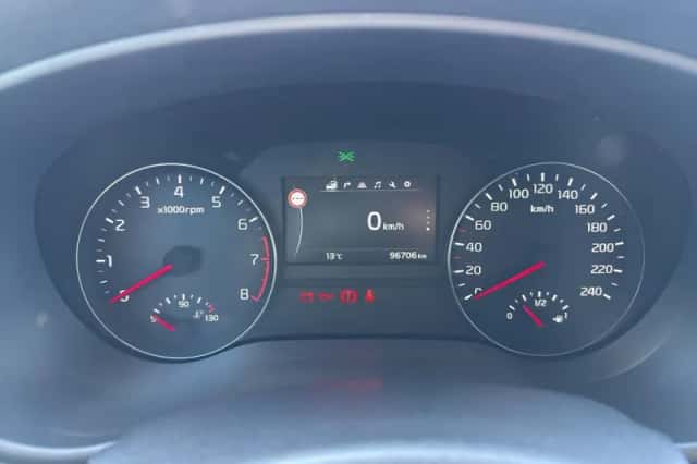 Kia Sportage (2016) thumbnail 11