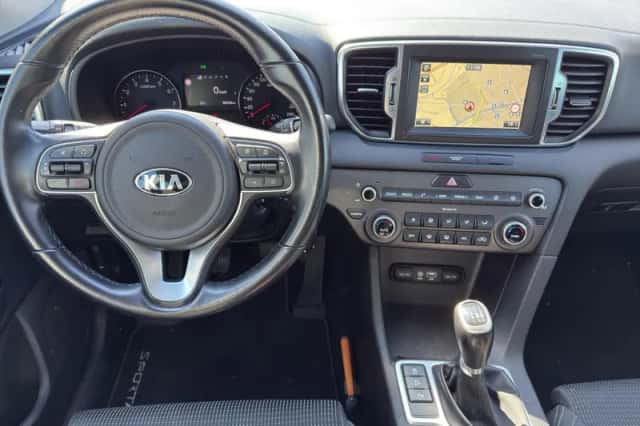 Kia Sportage (2016) thumbnail 12