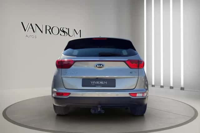 Kia Sportage (2016) thumbnail 8