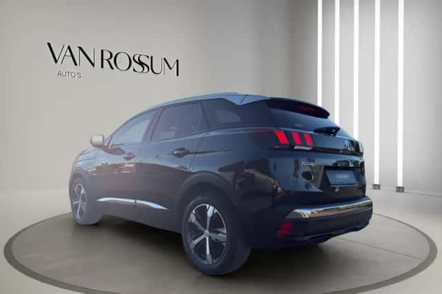 Peugeot 3008 (2018) thumbnail 6