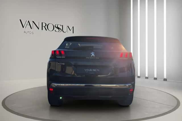 Peugeot 3008 (2018) thumbnail 7