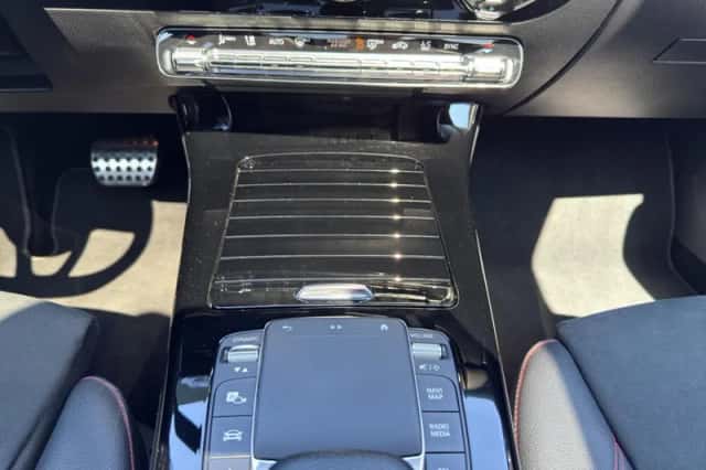 Mercedes-Benz A-Klasse (2020) thumbnail 16
