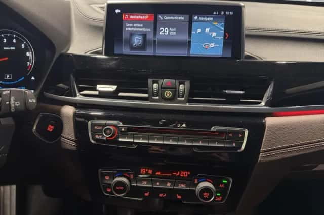 BMW X1 (2021) thumbnail 15