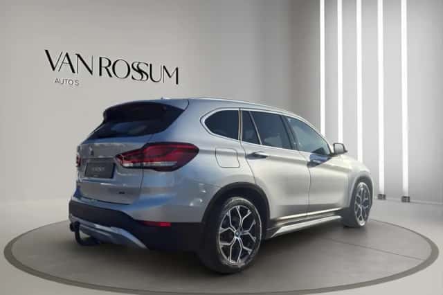 BMW X1 (2021) thumbnail 3