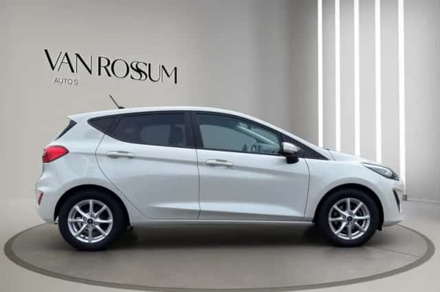 Ford Fiesta (2021) thumbnail 2