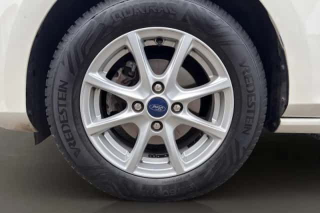 Ford Fiesta (2021) thumbnail 9