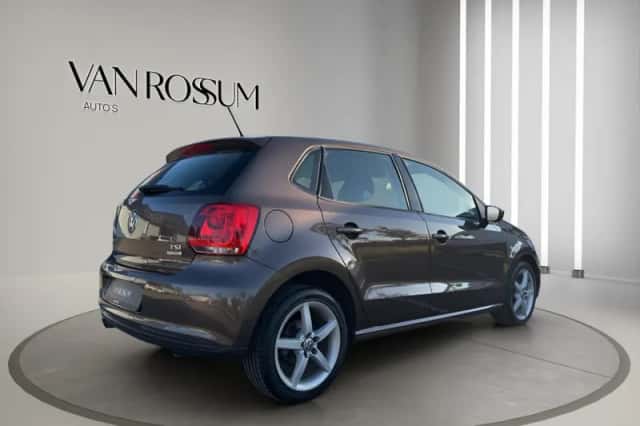Volkswagen Polo (2013) thumbnail 3
