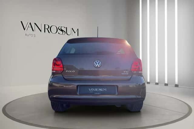 Volkswagen Polo (2013) thumbnail 4