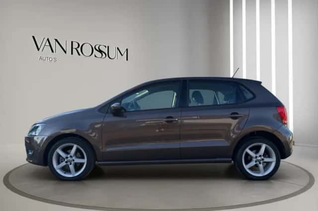 Volkswagen Polo (2013) thumbnail 6