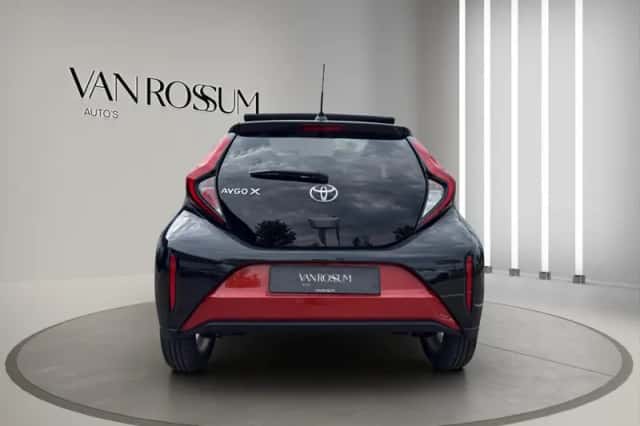 Toyota Aygo X (2024) thumbnail 4