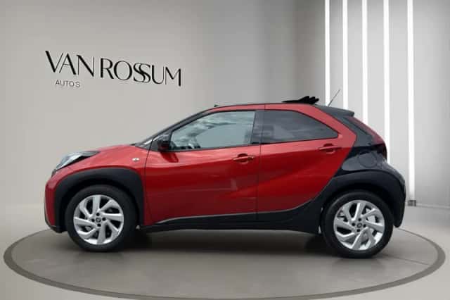 Toyota Aygo X (2024) thumbnail 6