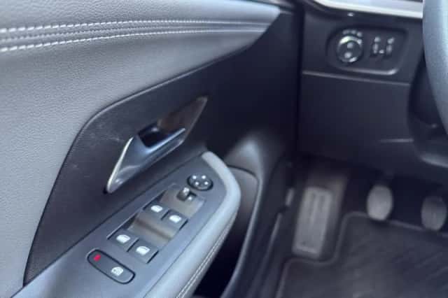 Opel Mokka (2022) thumbnail 12