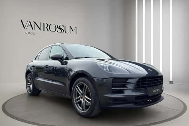 Porsche Macan (2019) thumbnail 1