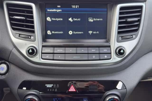 Hyundai Tucson (2017) thumbnail 16