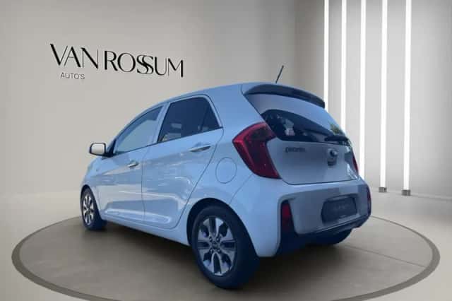 Kia Picanto (2016) thumbnail 5