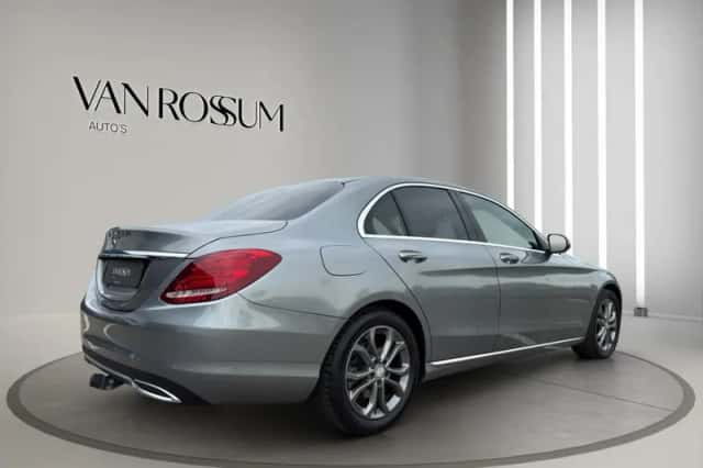 Mercedes-Benz C-Klasse (2016) thumbnail 3