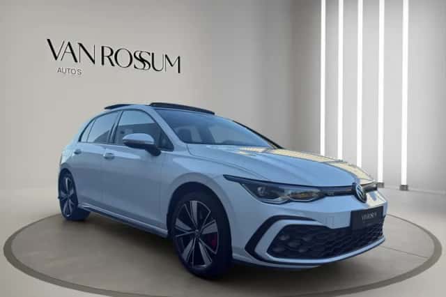 Volkswagen Golf (2021) thumbnail 1