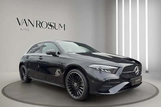 Mercedes-Benz A-Klasse (2023) thumbnail 1