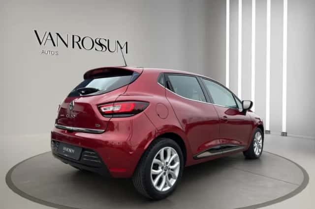 Renault Clio (2017) thumbnail 3