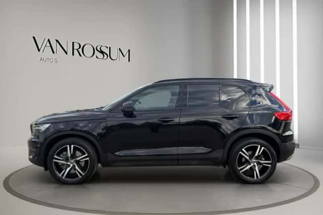 Volvo XC40 (2020) thumbnail 4