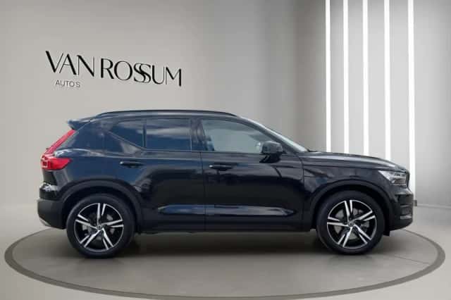 Volvo XC40 (2020) thumbnail 5