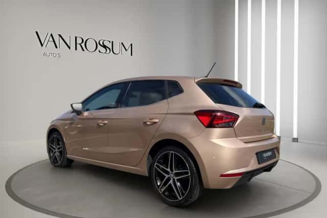 SEAT Ibiza (2017) thumbnail 5