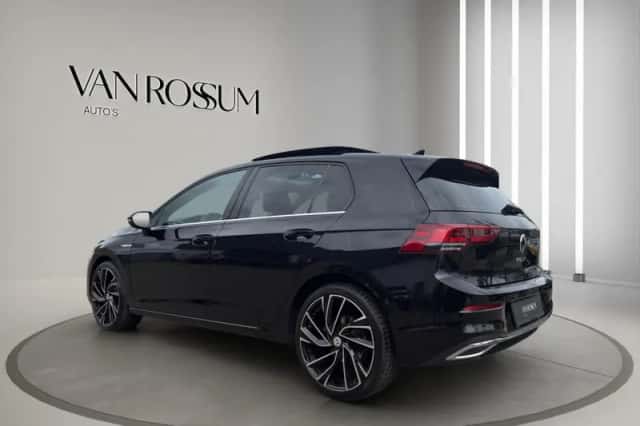 Volkswagen Golf (2020) thumbnail 5