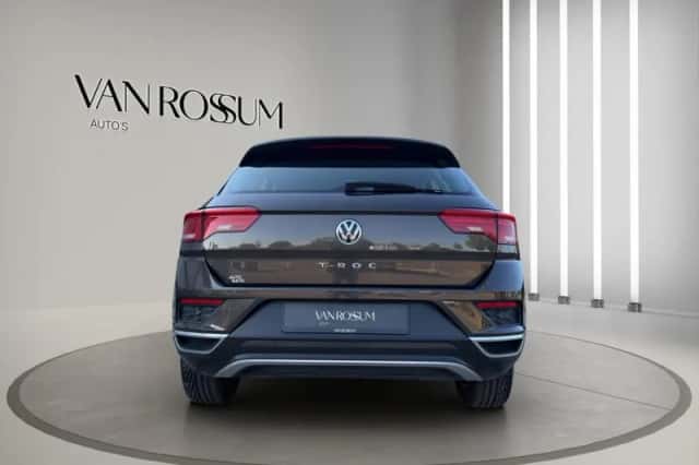 Volkswagen T-Roc (2019) thumbnail 4