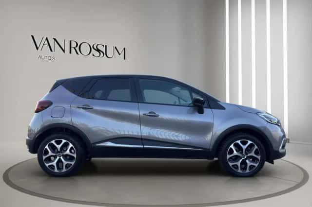 Renault Captur (2019) thumbnail 2