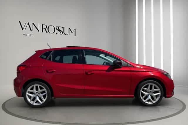 SEAT Ibiza (2018) thumbnail 2