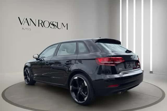 Audi A3 (2019) thumbnail 5