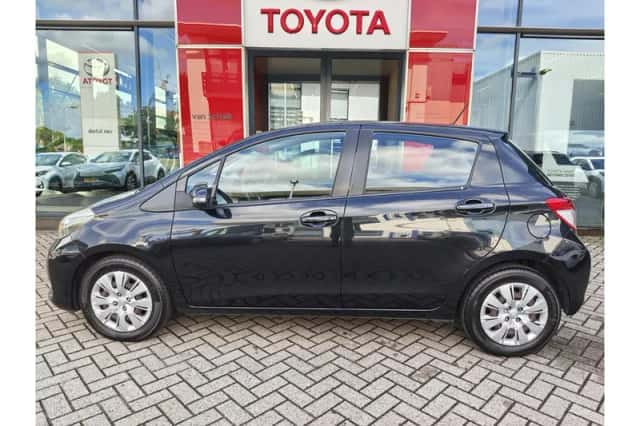 Toyota Yaris (2013) thumbnail 6