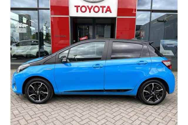 Toyota Yaris (2018) thumbnail 3