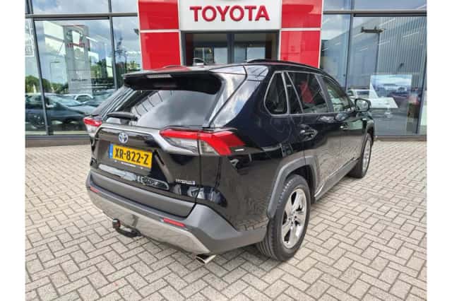 Toyota RAV4 (2019) thumbnail 3