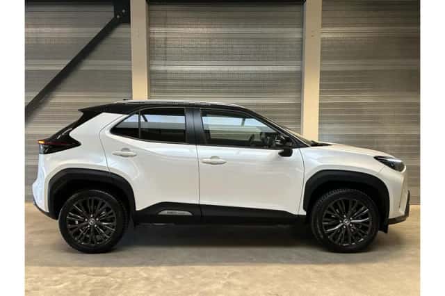 Toyota Yaris Cross (2022) thumbnail 4