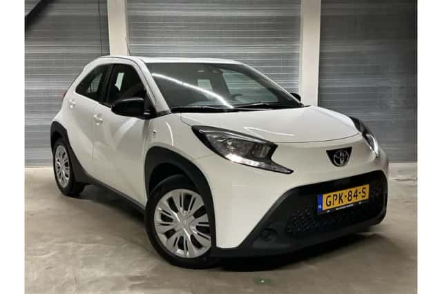 Toyota Aygo X (2024) thumbnail 2