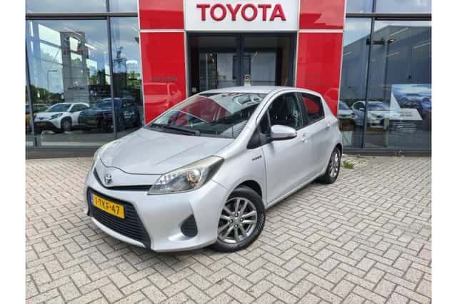 Toyota Yaris (2014) thumbnail 1