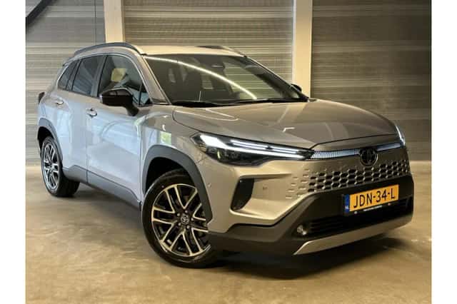 Toyota Corolla (2025) thumbnail 2