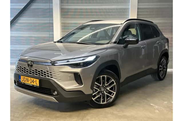 Toyota Corolla (2025) thumbnail 3