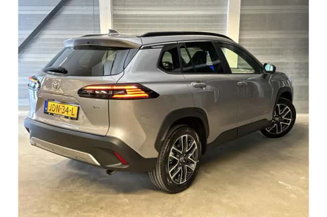 Toyota Corolla (2025) thumbnail 6