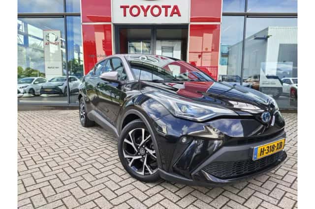 Toyota C-HR (2020) thumbnail 2