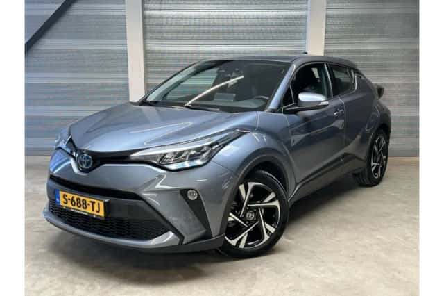 Toyota C-HR (2023) thumbnail 1