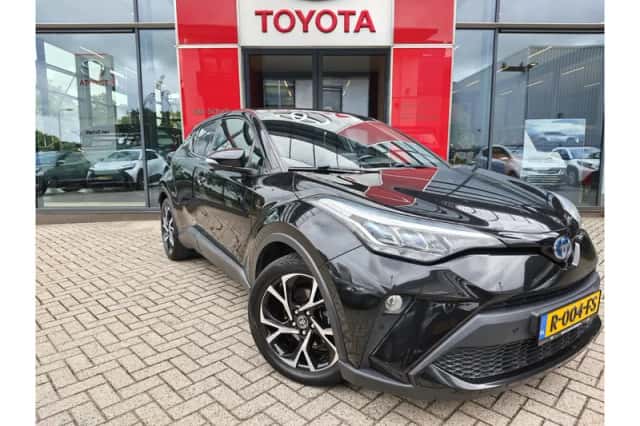 Toyota C-HR (2021) thumbnail 2
