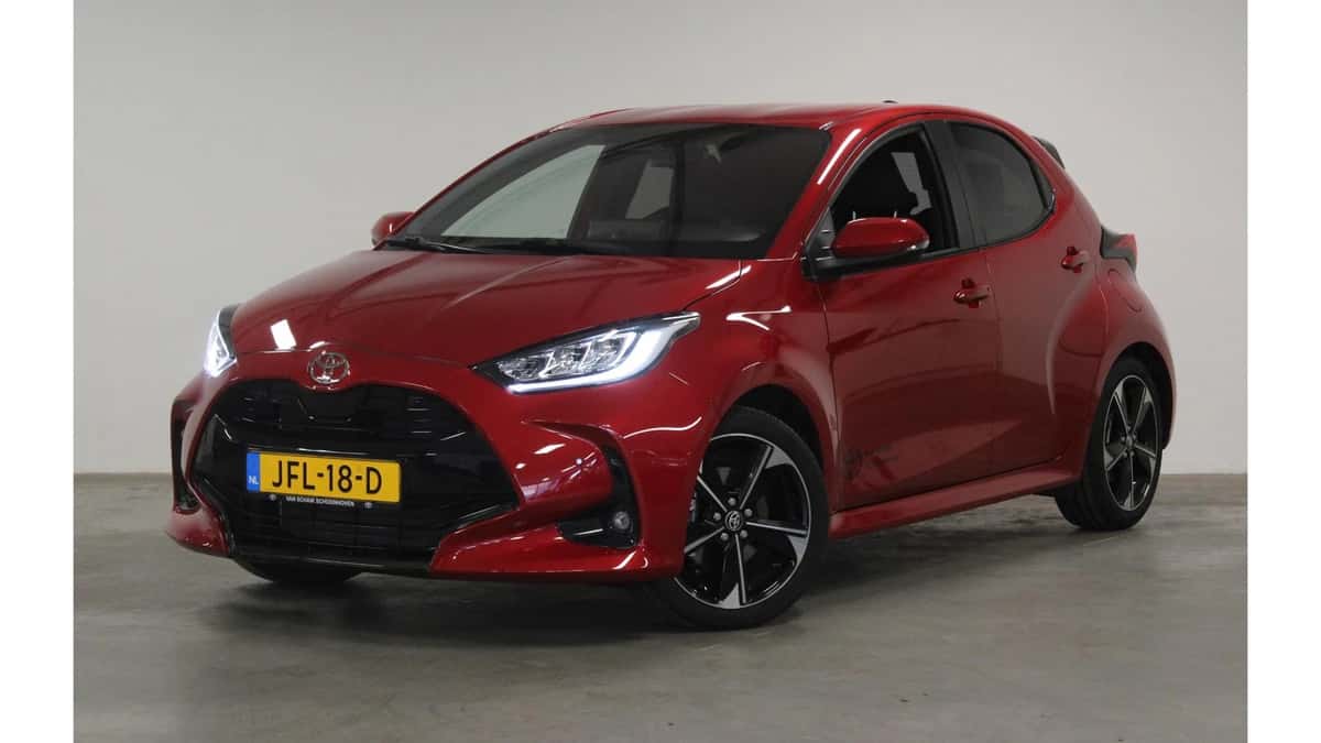Toyota Yaris (2025) — foto 1