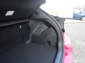 Toyota Yaris (2025) thumbnail 9