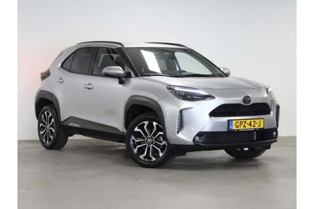 Toyota Yaris Cross (2024) thumbnail 4
