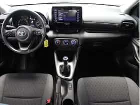Toyota Yaris (2021) thumbnail 11