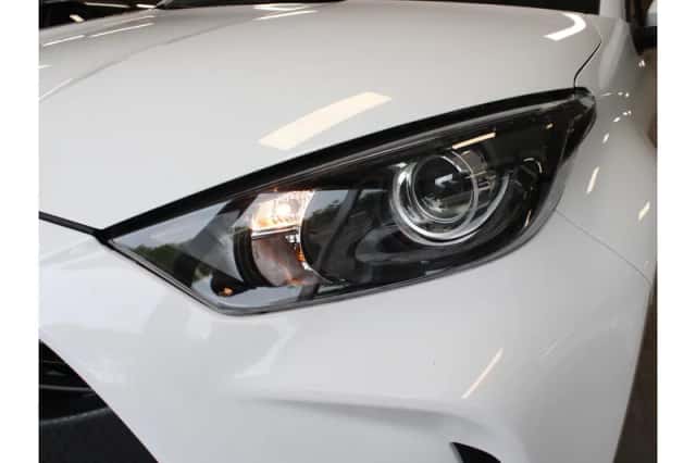 Toyota Yaris (2021) thumbnail 5